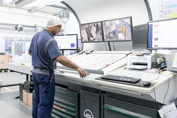 Ons team staat voor u klaar om voor u de beste verpakking te maken.